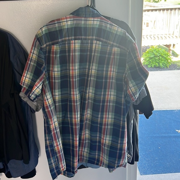 2xlt shirt multi colored gently used - Picture 2 of 3